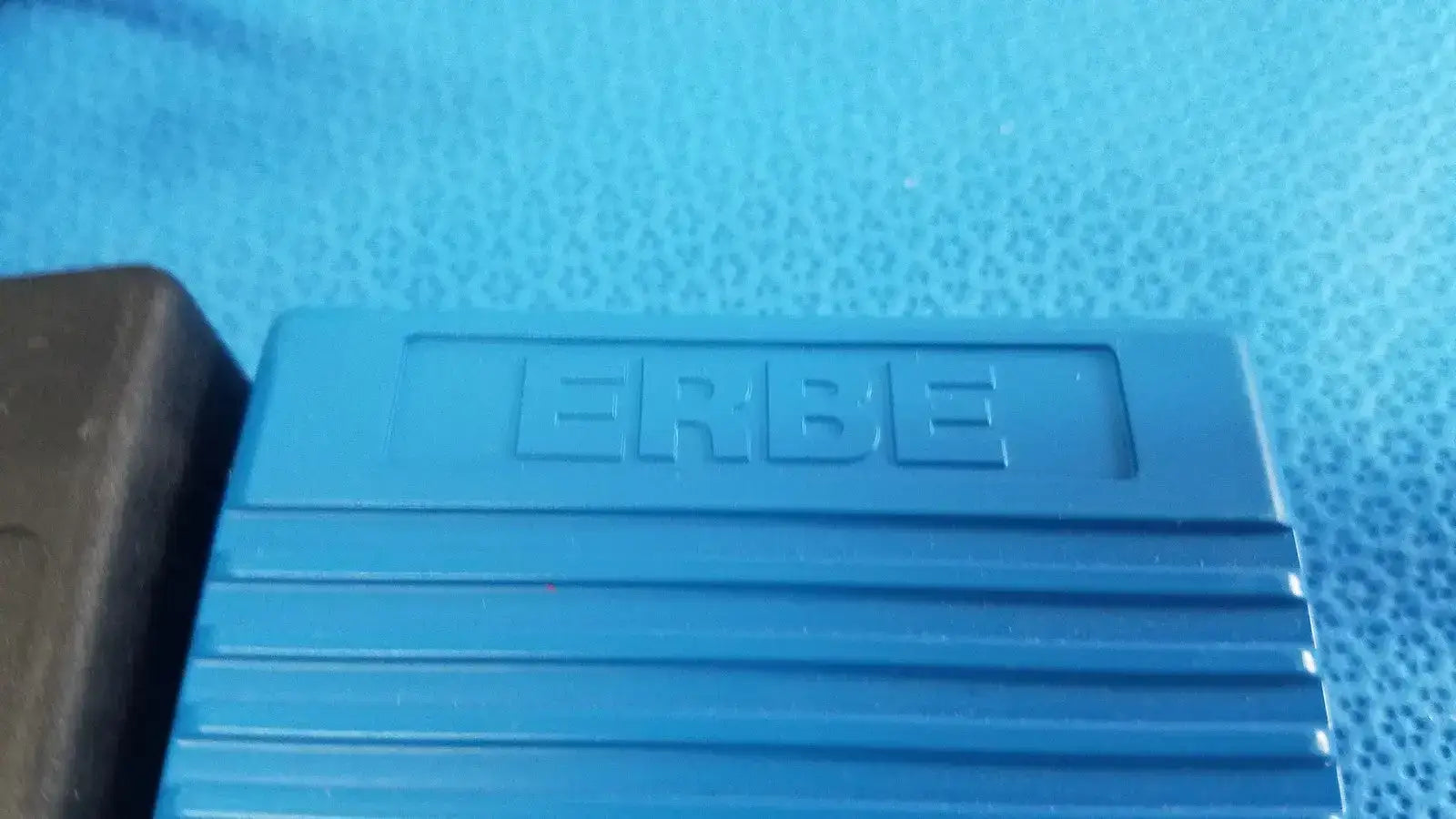 ERBE 20187-003 Electrosurgical Dual Footswitch Yellow Blue IPX8 VIO ICC Pedal Electrosurgical Footswitch, second-hand product photo 5