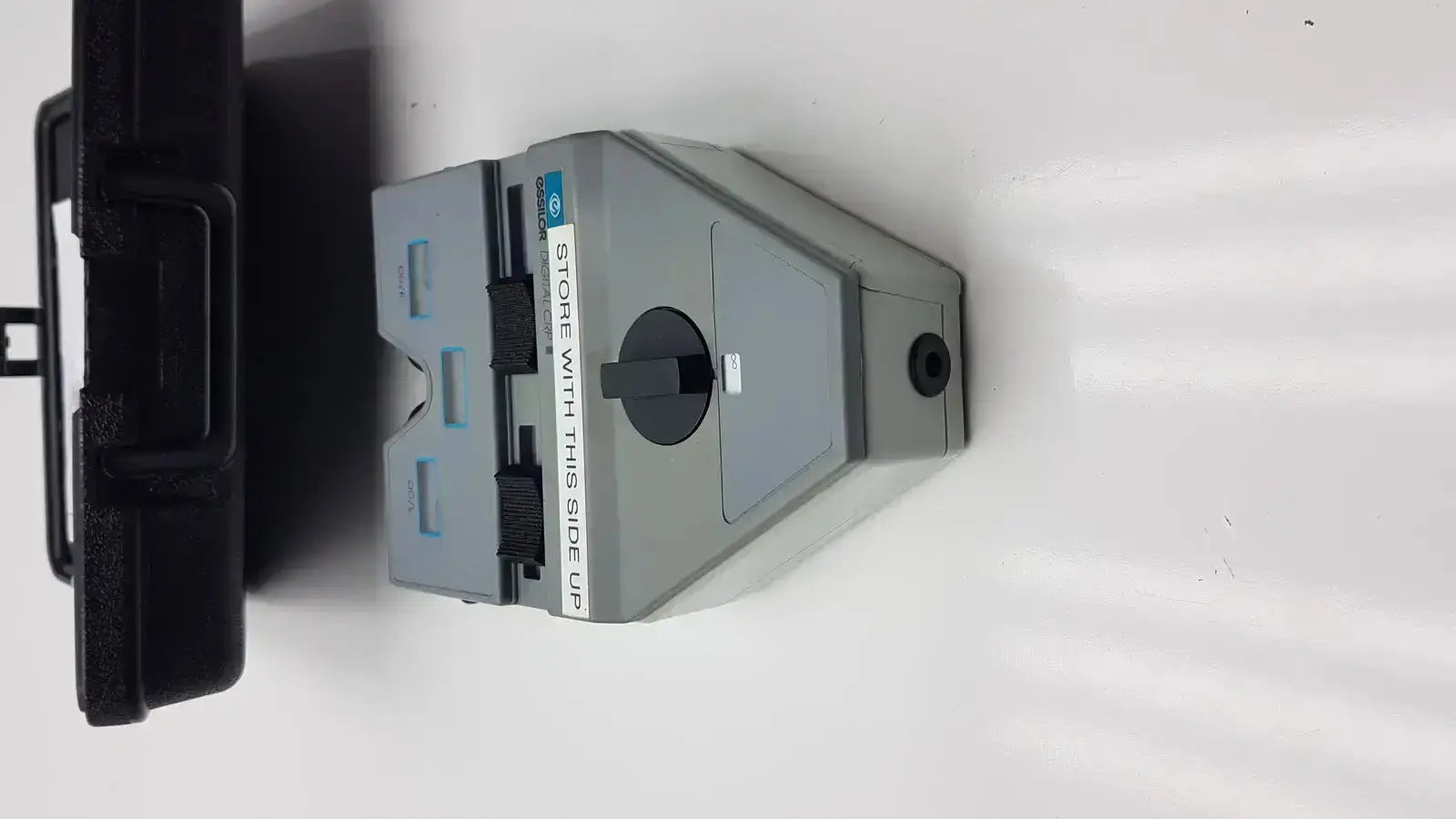 Essilor X81701 Precision Digital CRP Corneal Reflection Pupilometer Pupilometer, second-hand product photo 6
