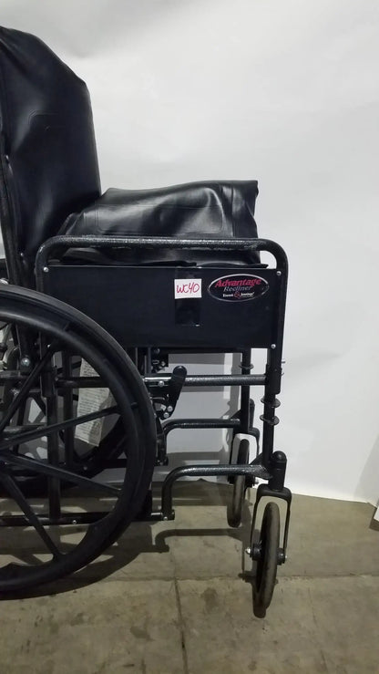 Reuse Medical Equipment Everest & Jennings Advantage Recliner Folding Manual Wheelchair Wheelchairs, second-hand product photo 20
