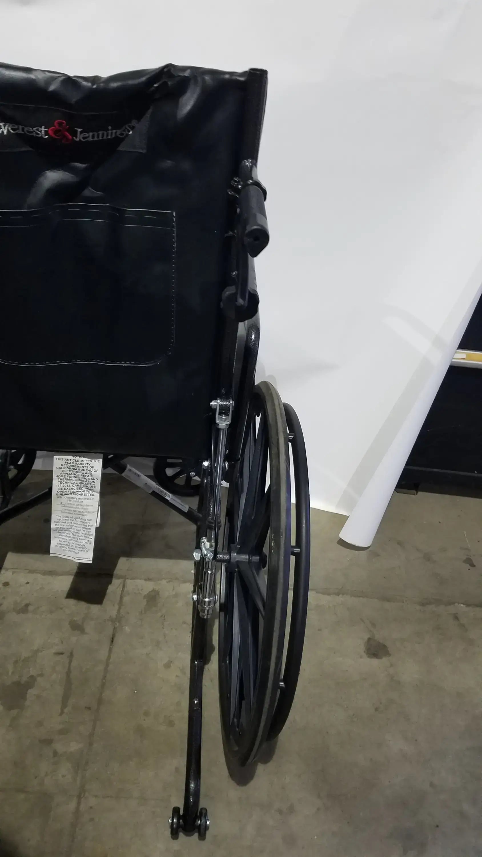 Reuse Medical Equipment Everest & Jennings Advantage Recliner Folding Manual Wheelchair Wheelchairs, second-hand product photo 3