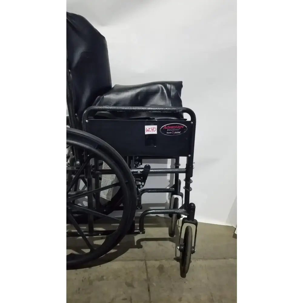 Reuse Medical Equipment Everest & Jennings Advantage Recliner Folding Manual Wheelchair Wheelchairs, second-hand product photo 20