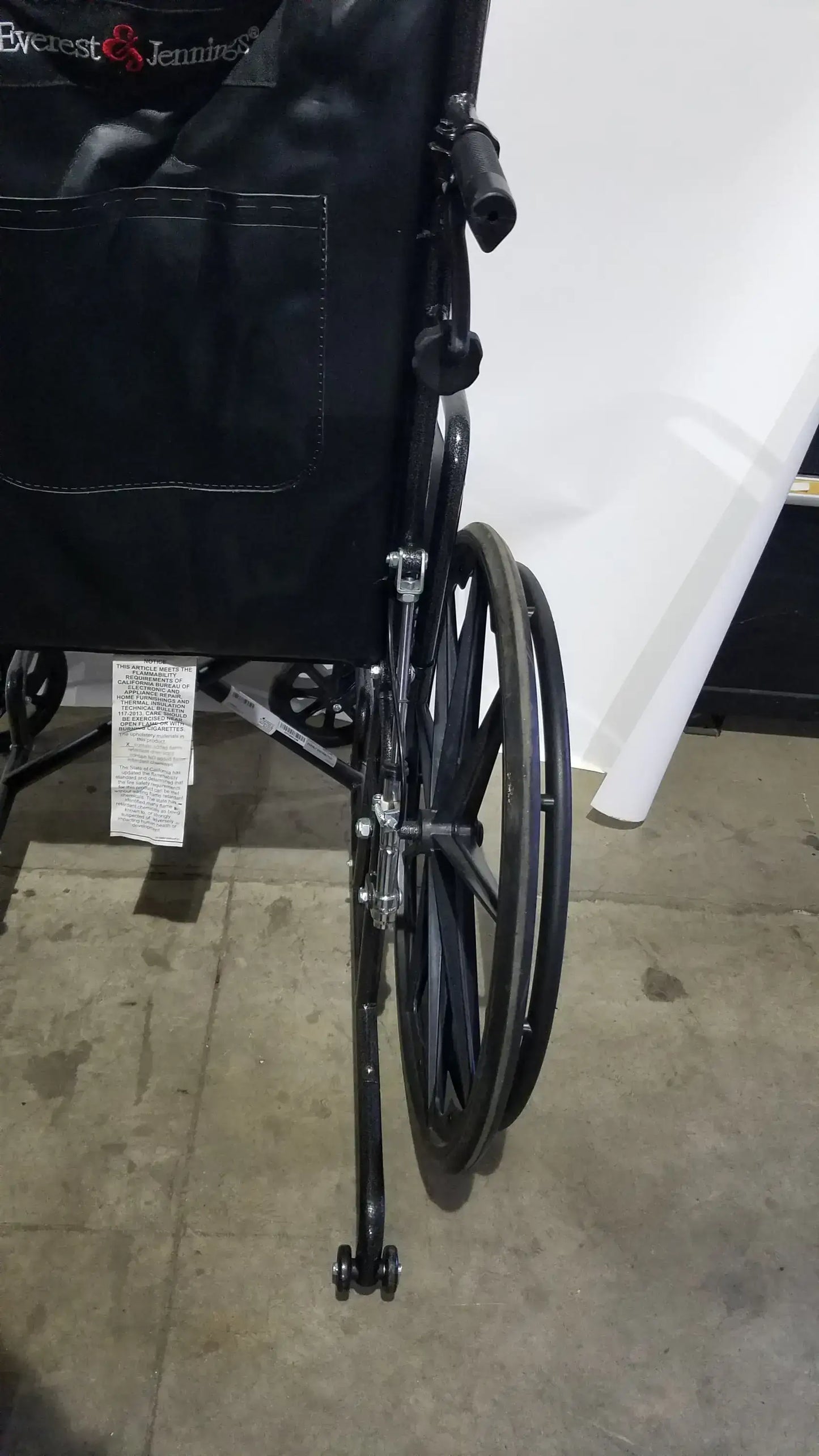 Reuse Medical Equipment Everest & Jennings Advantage Recliner Folding Manual Wheelchair Wheelchairs, second-hand product photo 4