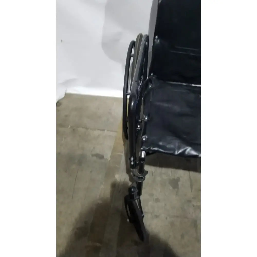 Reuse Medical Equipment Everest & Jennings Advantage Recliner Folding Manual Wheelchair Wheelchairs, second-hand product photo 16