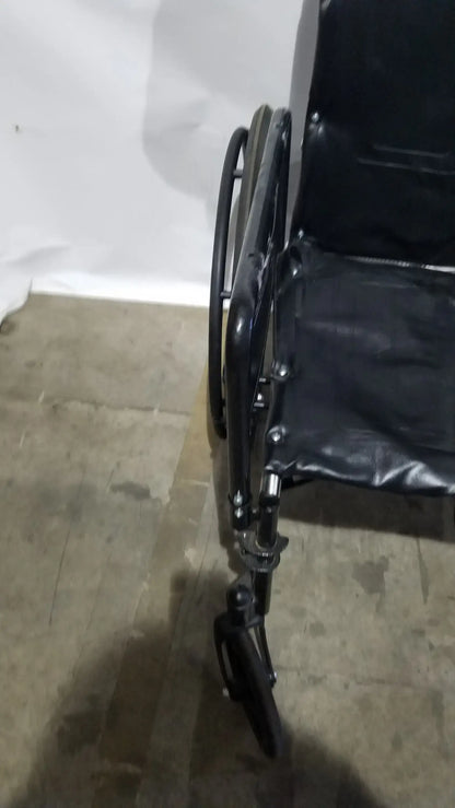 Reuse Medical Equipment Everest & Jennings Advantage Recliner Folding Manual Wheelchair Wheelchairs, second-hand product photo 16
