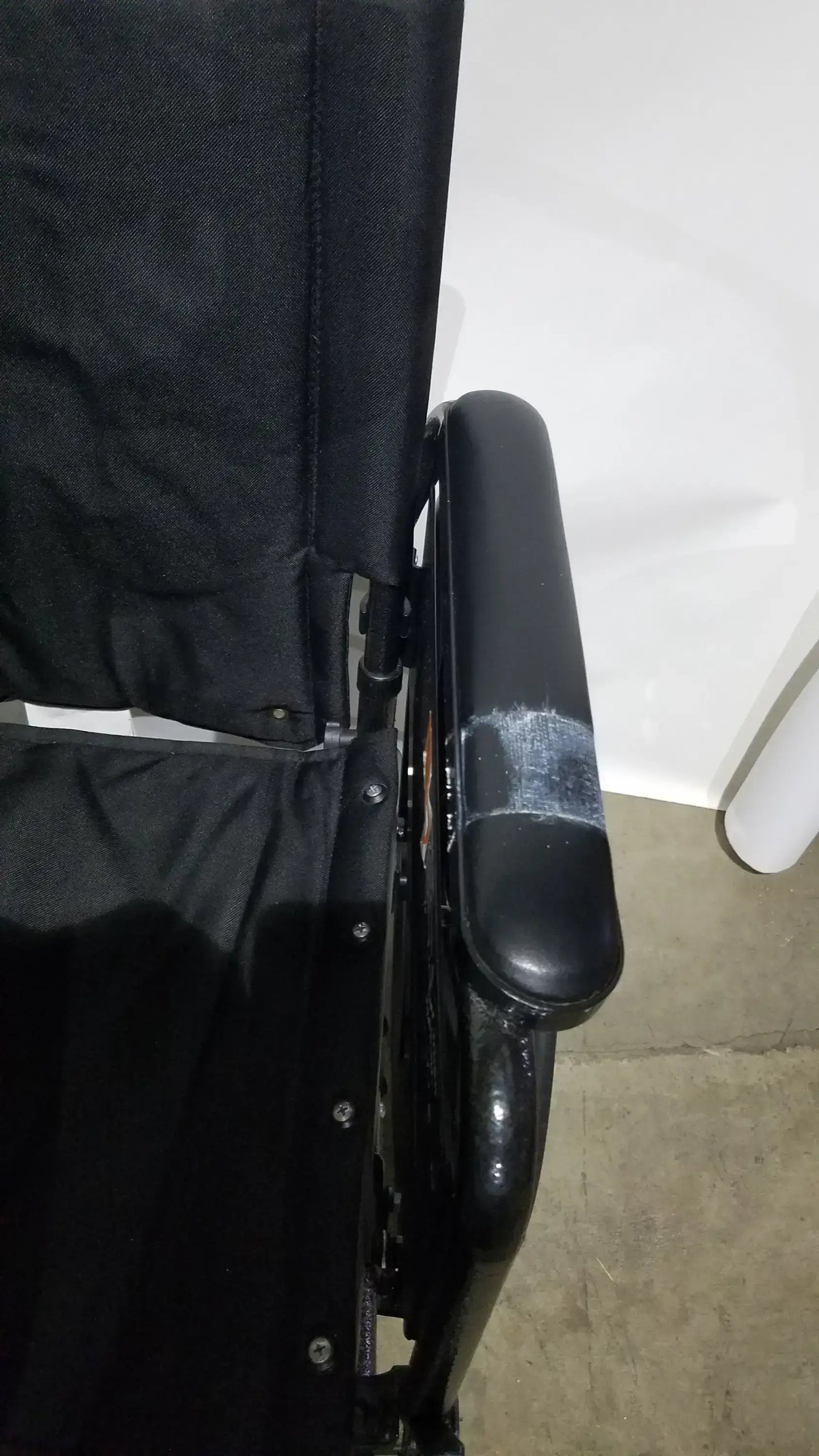 Reuse Medical Equipment Everest & Jennings Traveler L4 Wheelchair Ultralight Adjustable Height Adult Use Wheelchairs, second-hand product photo 13