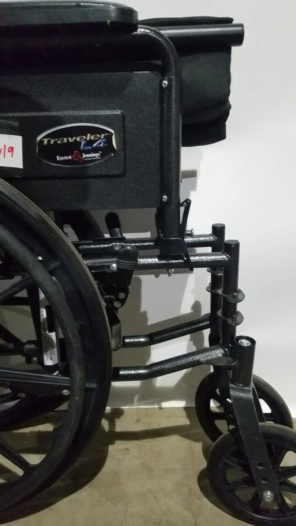 Reuse Medical Equipment Everest & Jennings Traveler L4 Wheelchair Ultralight Adjustable Height Adult Use Wheelchairs, second-hand product photo 4