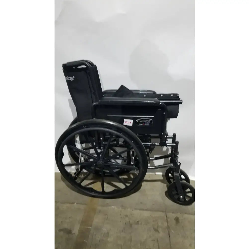Reuse Medical Equipment Everest & Jennings Traveler L4 Wheelchair Ultralight Adjustable Height Adult Use Wheelchairs, second-hand product photo 1