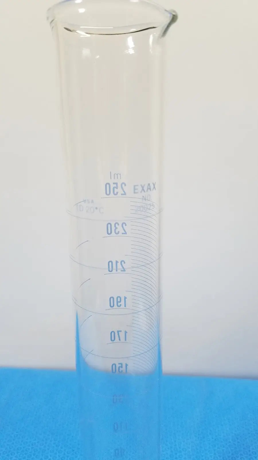 Exax 250 mL Glass Graduated Cylinder – Single Metric Scale Laboratory Glassware Graduated Cylinder, second-hand product photo 3