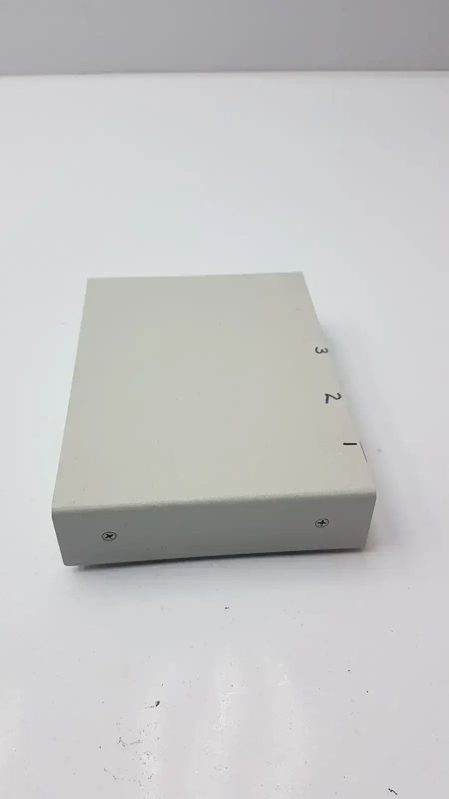 Extron Rare Inline 3662 VGA 2 in 2 Out Video Switcher Video Switcher, second-hand product photo 2