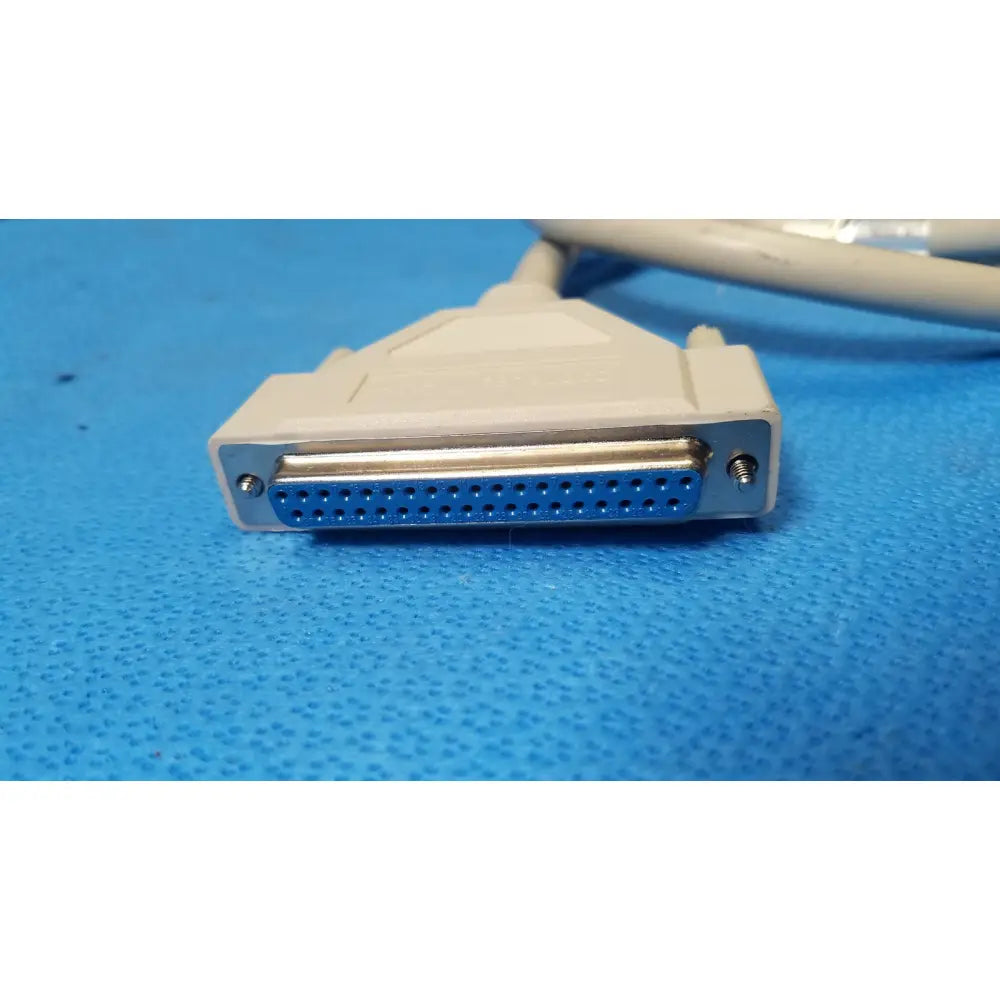 Beige female connector external scsi cable with blue metallic db25 pin array and plastic housing for external use