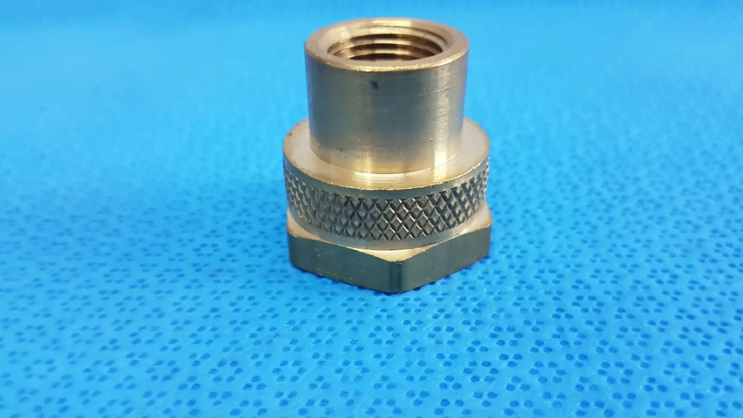 Reuse Medical FGHT to 3/8" FNPT Adapter – Durable Brass Plumbing Connector Other Fittings & Adapters, second-hand product photo 1