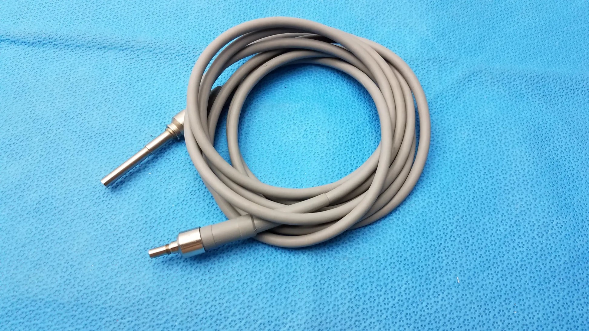 Reuse Medical Equipment Fiber Optic Light Cable 1R09 Surgical Endoscopy Fiber Optic Light Cable, second-hand product photo 3