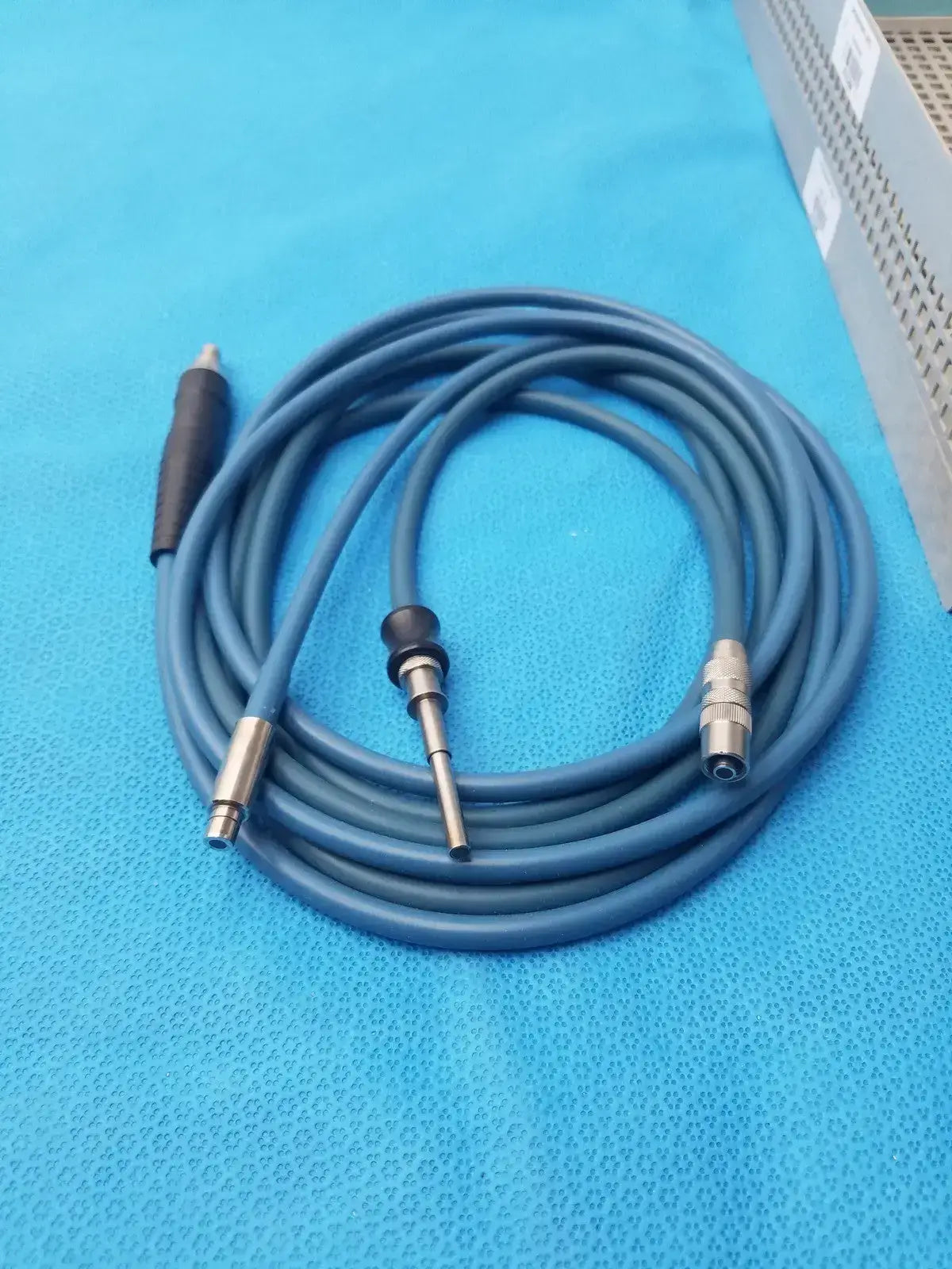 Micromedics Fiber Optic Light Cable With Micromedics IN-8640 Sterilization Case Fiber Optic Light Cable, second-hand product photo 2