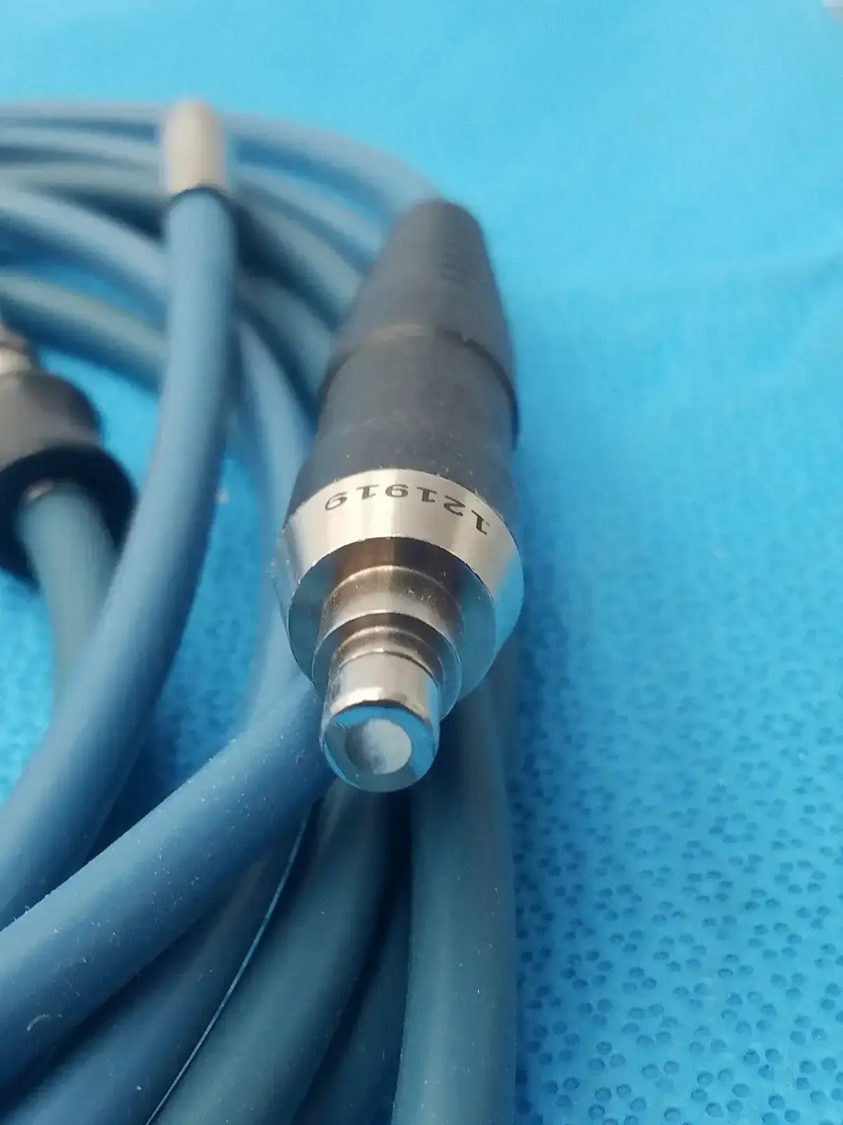 Micromedics Fiber Optic Light Cable With Micromedics IN-8640 Sterilization Case Fiber Optic Light Cable, second-hand product photo 7