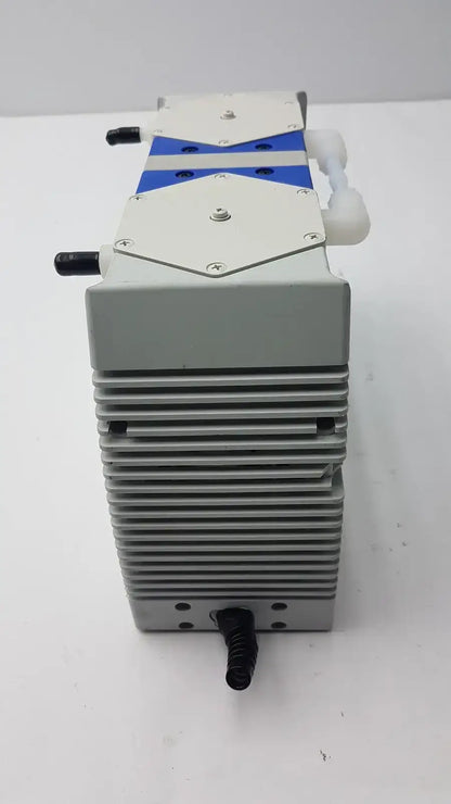Fisher Scientific Fisher MaxiimaDry Type PU1309-N840.0-9.01 Laboratory Vacuum Pump, second-hand product photo 2