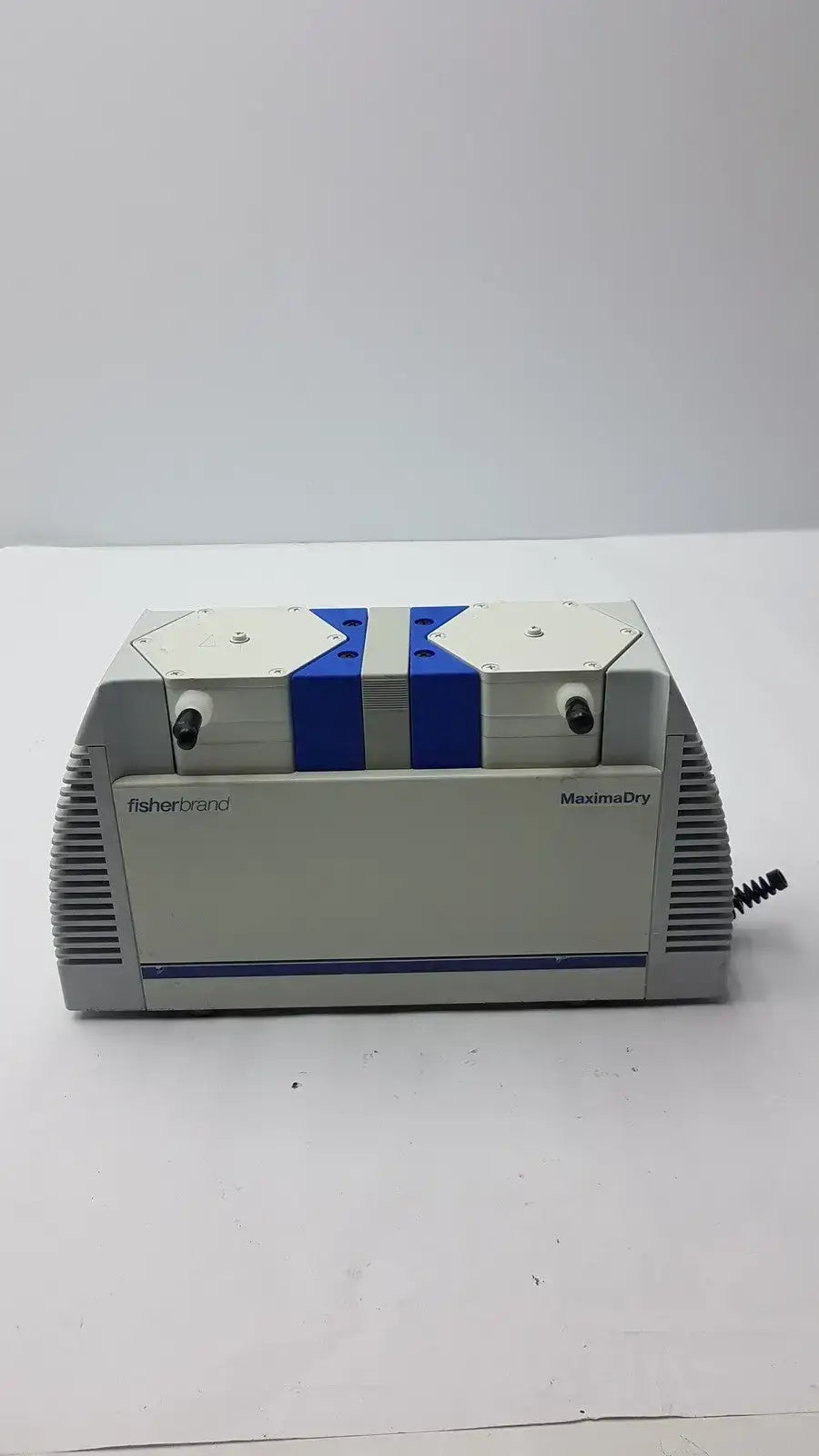 Fisher Scientific Fisher MaxiimaDry Type PU1309-N840.0-9.01 Laboratory Vacuum Pump, second-hand product photo 1