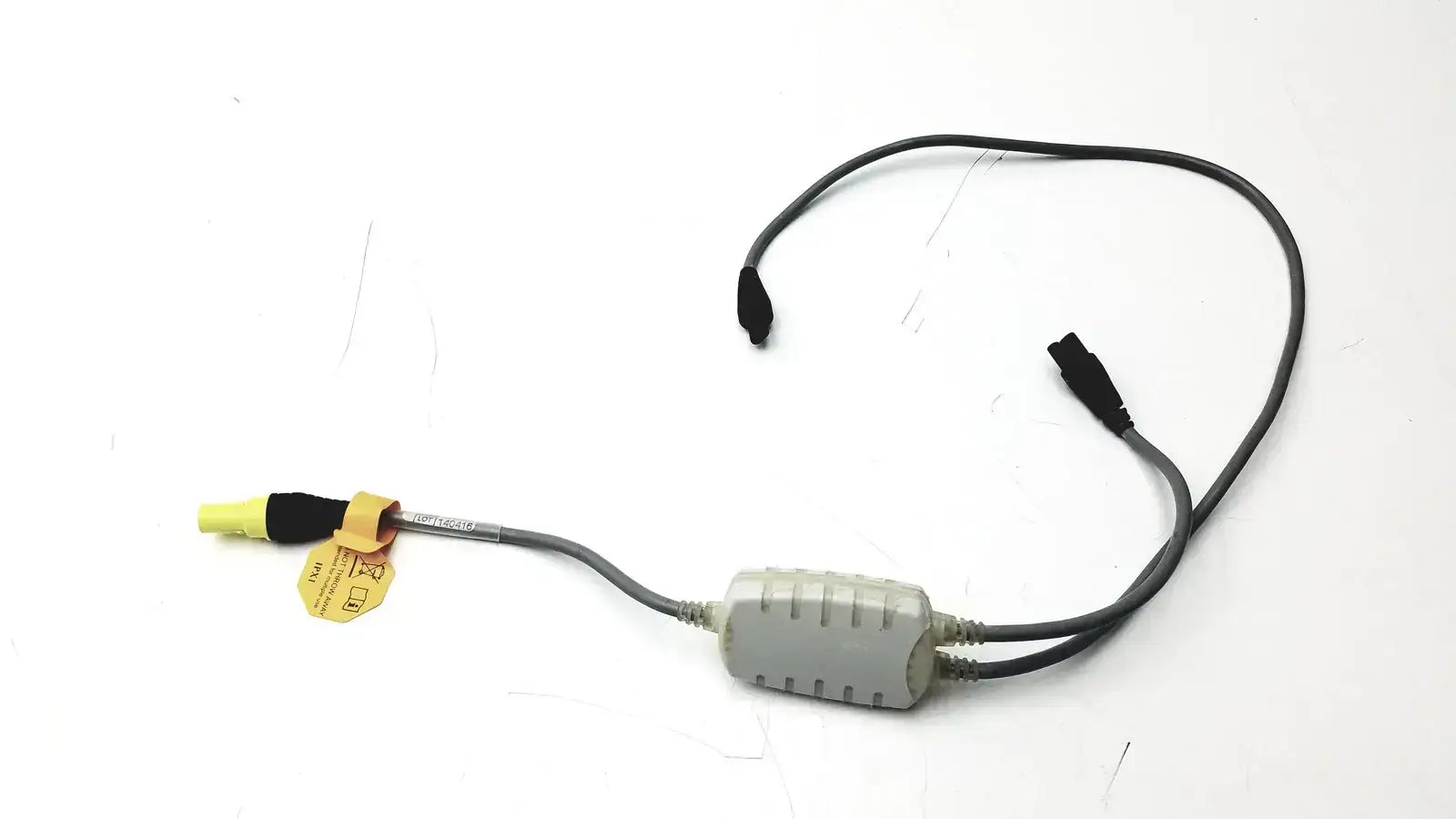 Fisher & Paykel Heat Wire Adapter LOT-140416 Heat Wire Adapter, as-is (for parts) product photo 1