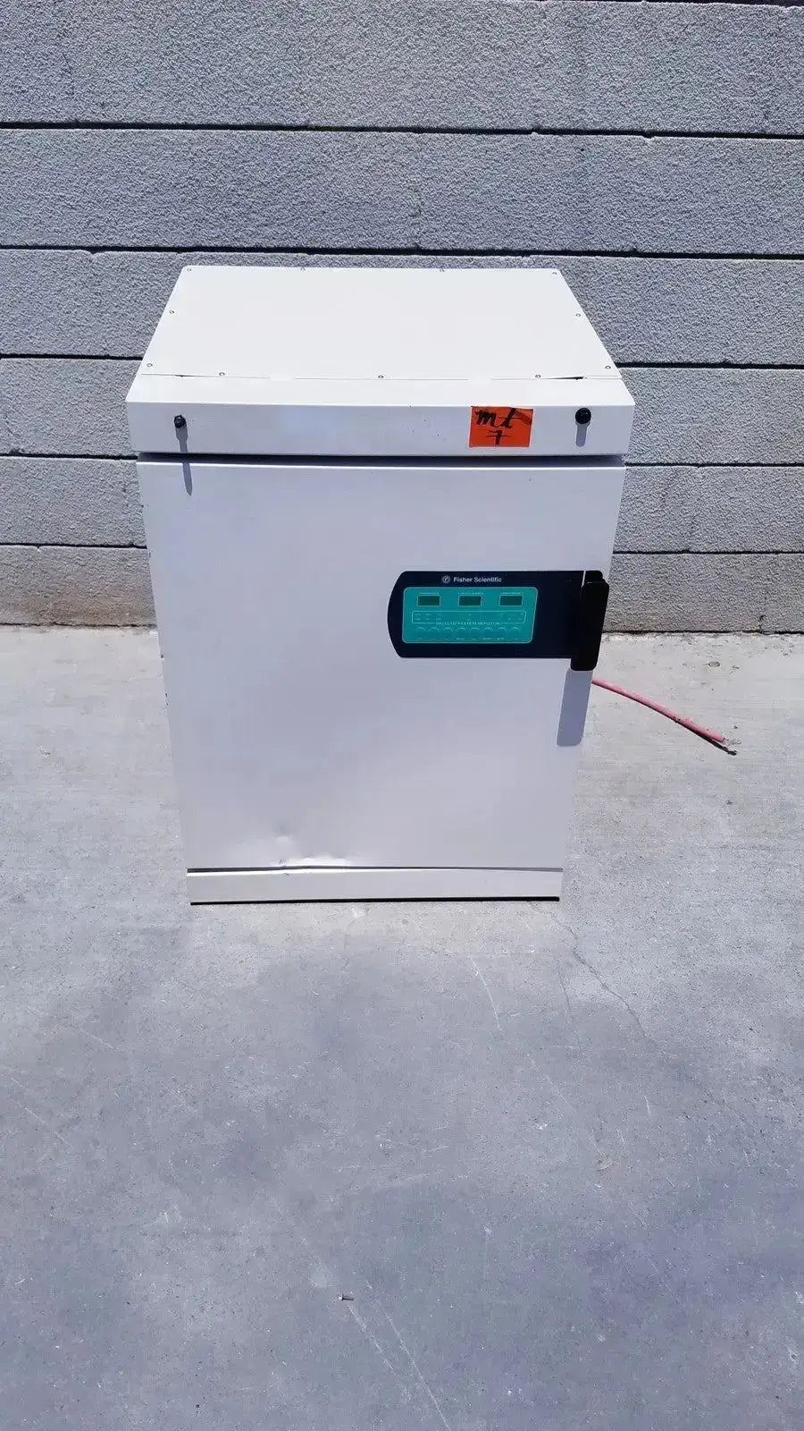 Fisher Scientific CO2 Incubator 116885H CO2 Incubator, second-hand product photo 1