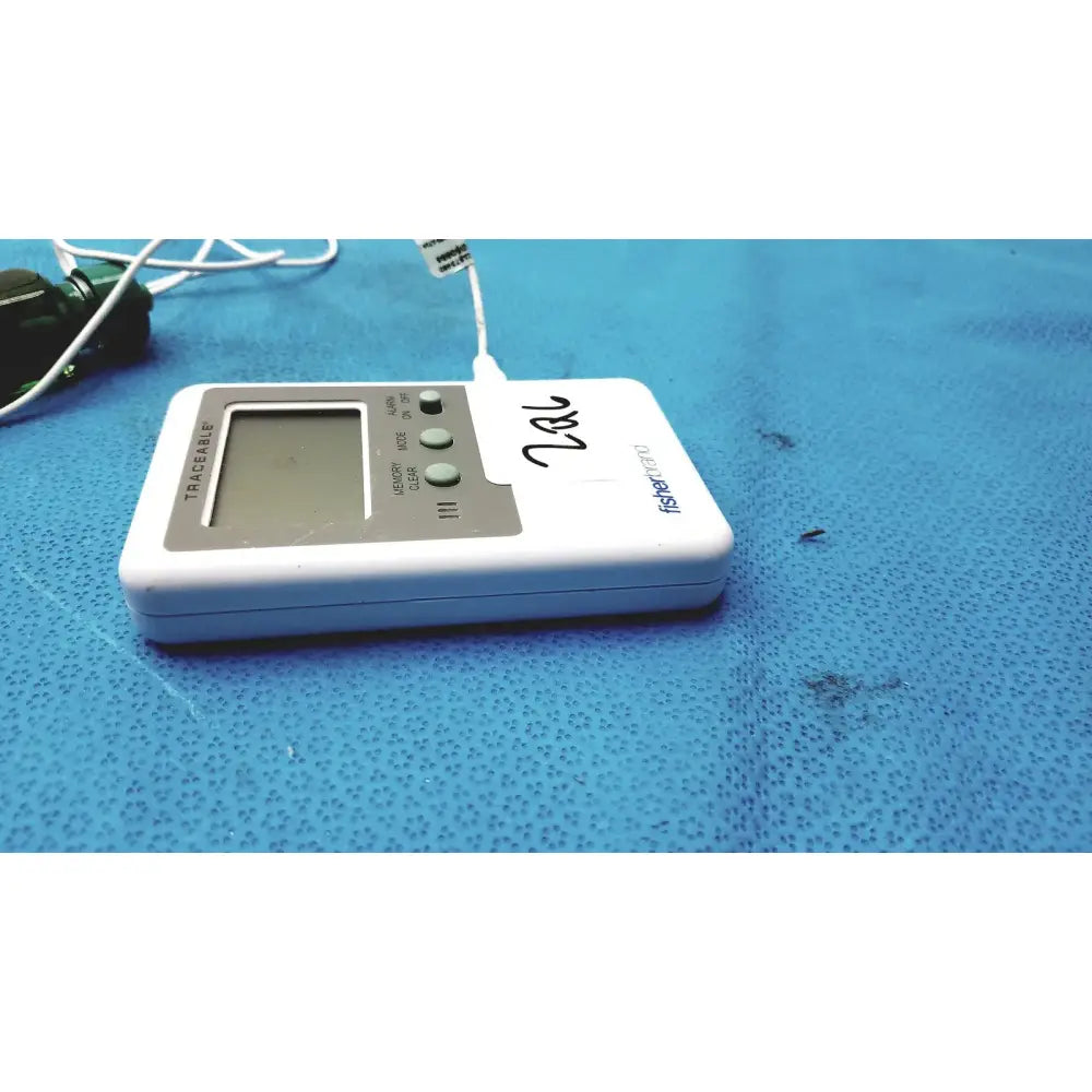 Fisherbrand Traceable Digital Thermometer – Refrigerator/Freezer, Preowned Digital Thermometer, second-hand product photo 5