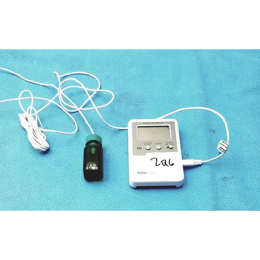 Fisherbrand Traceable Digital Thermometer – Refrigerator/Freezer, Preowned Digital Thermometer, second-hand product photo 1