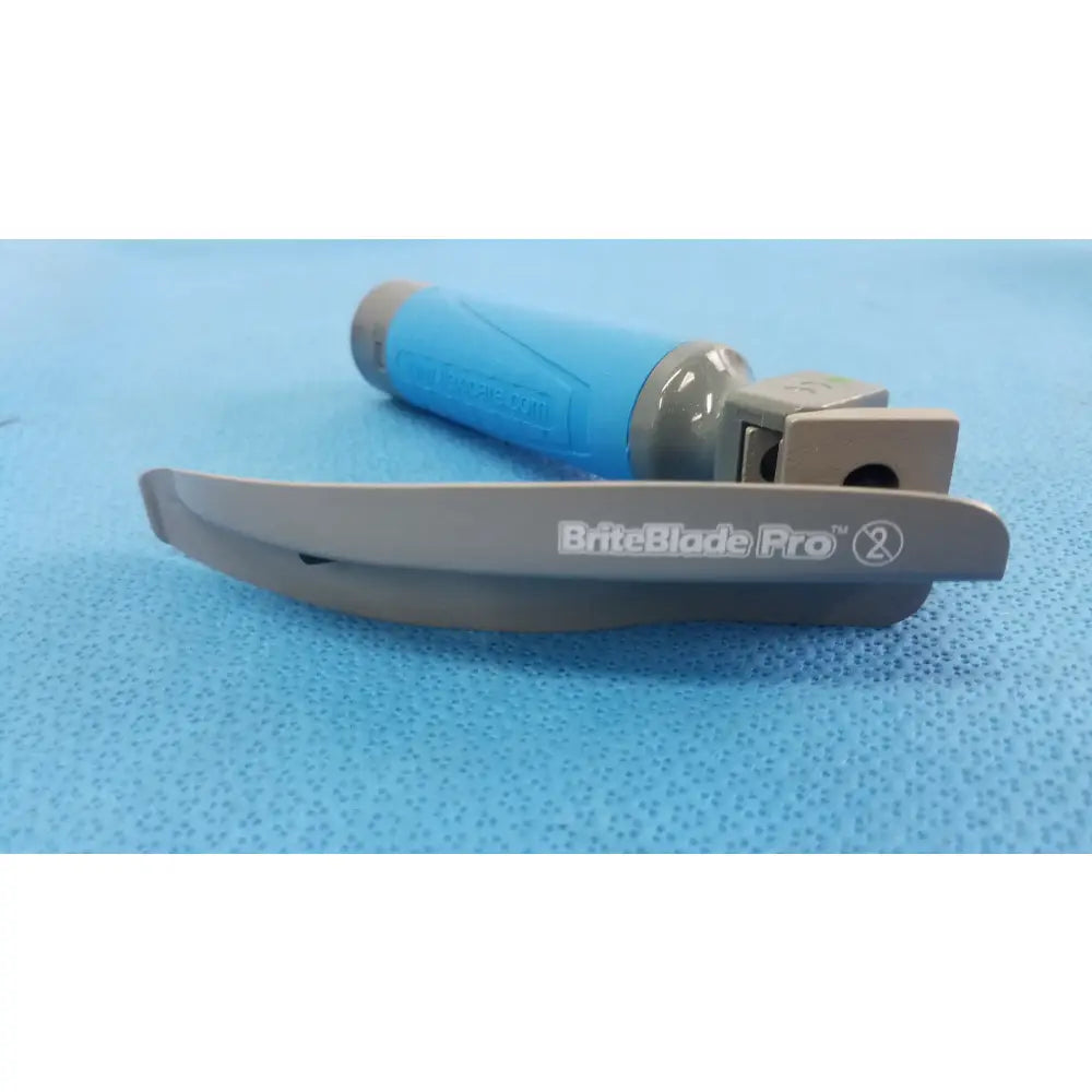Flexicare BritePro Solo Laryngoscope Handle Mac 3 Laryngoscope Handle with Blade, second-hand product photo 3