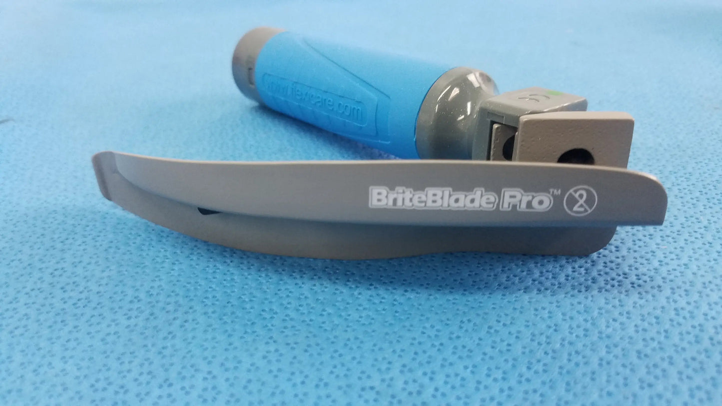 Flexicare BritePro Solo Laryngoscope Handle Mac 3 Laryngoscope Handle with Blade, second-hand product photo 3