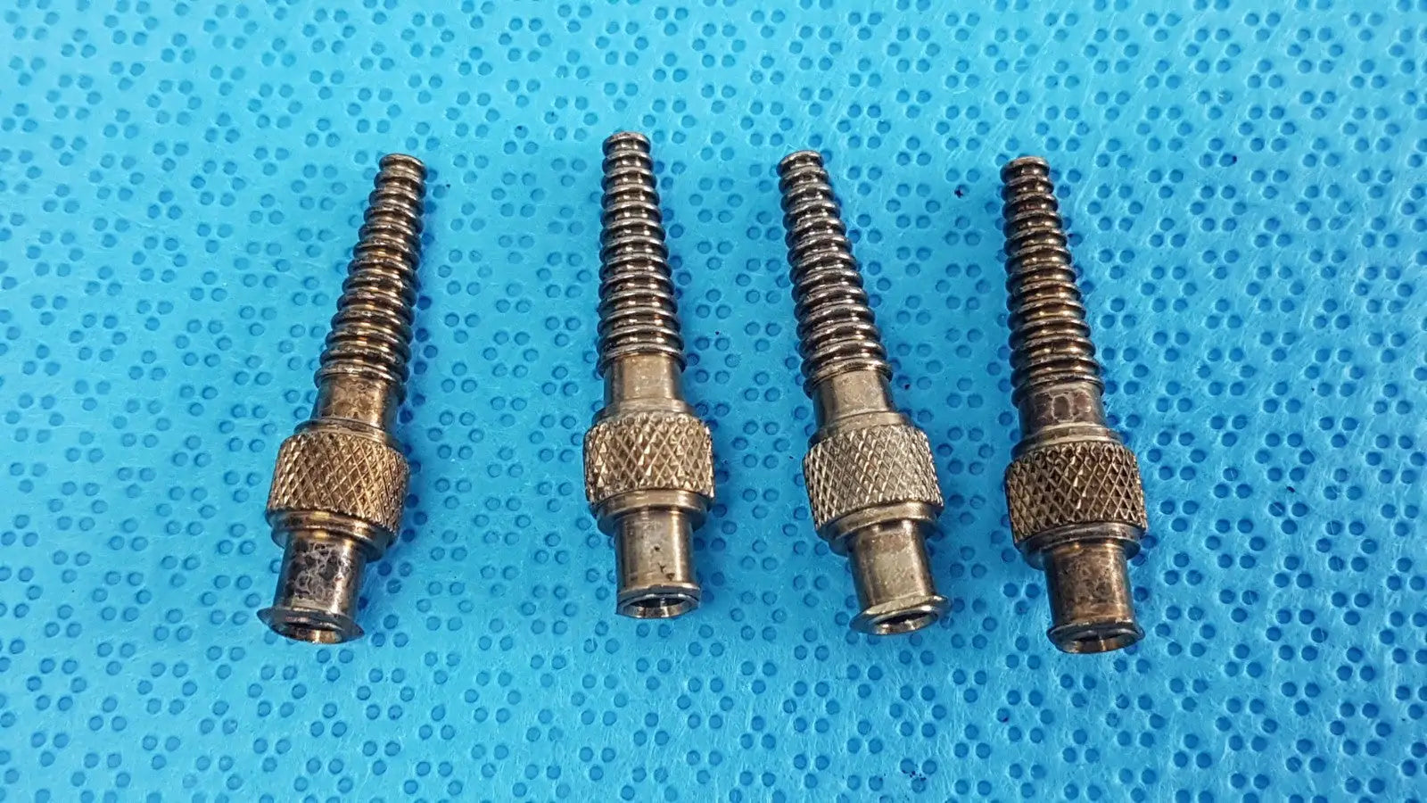 Reuse Medical FLL to Catheter Adapter – Plated Brass, Individual Medical Fitting lot of 4 Syringes, second-hand product photo 1