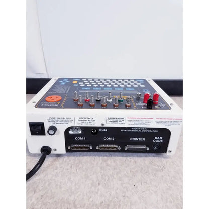 White fluke medtester 5000c automated electrical safety analyzer with black control panel and colored knobs not working