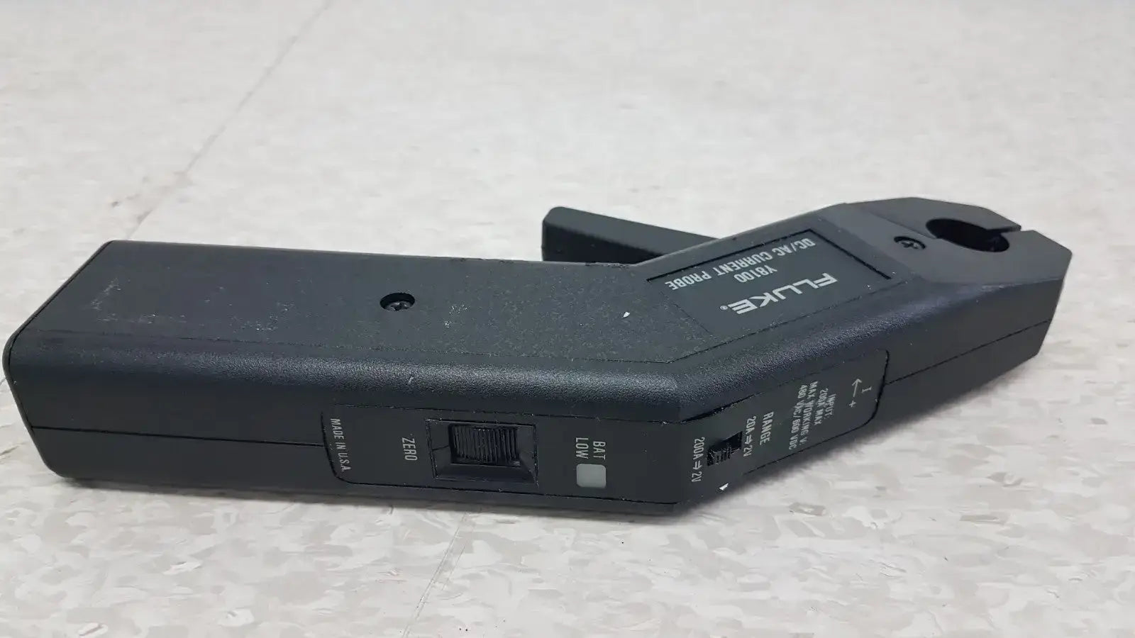 Fluke Y8100 DC/AC Current Probe Clamp-On Current Probe, second-hand product photo 4
