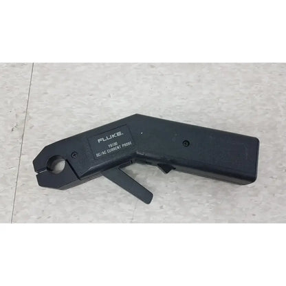 Fluke Y8100 DC/AC Current Probe Clamp-On Current Probe, second-hand product photo 1
