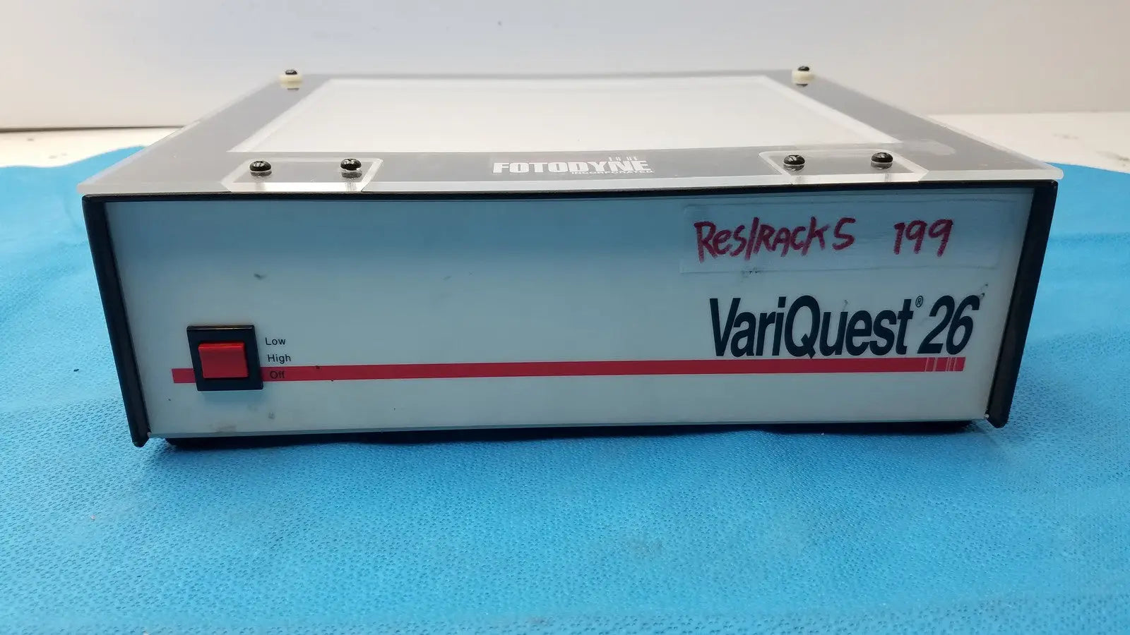 Reuse Medical Fotodyne 3-3715 VariQuest 26 Transilluminator Transilluminators & UV Crosslinkers, second-hand product photo 1