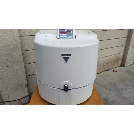 Reuse Medical Fritsch Pulverisette 5 Planetary Ball Mill 05.5000/01444 Lab Grinder 2015 Other Medical & Lab Equipment, second-hand product photo 1