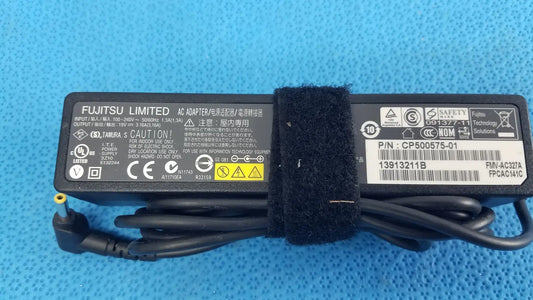 Reuse Medical Fujitsu AC Adapter Power Supply 19V 3.16A - CP500575-01 FMV-AC327A Multipurpose AC to DC Adapters, second-hand product photo 1