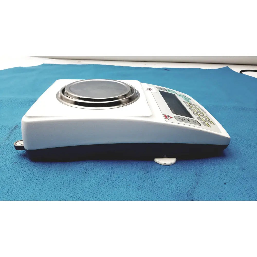 White fulcrum torbal drx300 digital analytical balance with stainless steel platform and keypad max 300g precision