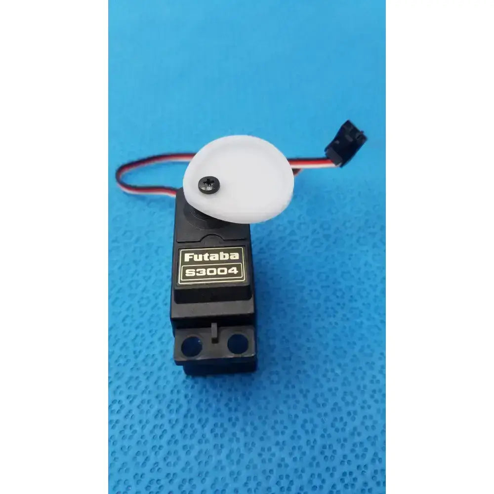 Futaba S3004 Standard Servo Ball Bearing Servo Motor, second-hand product photo 1