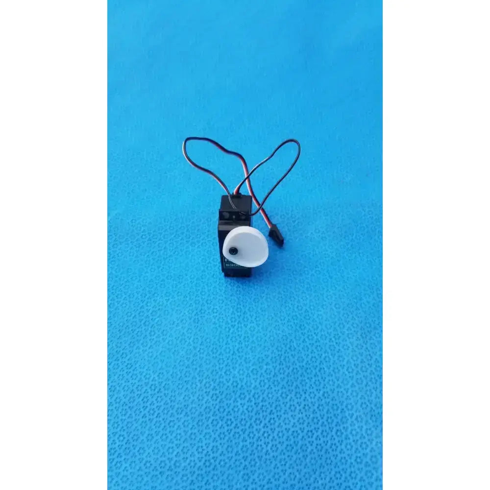 Futaba S3004 Standard Servo Ball Bearing Servo Motor, second-hand product photo 3