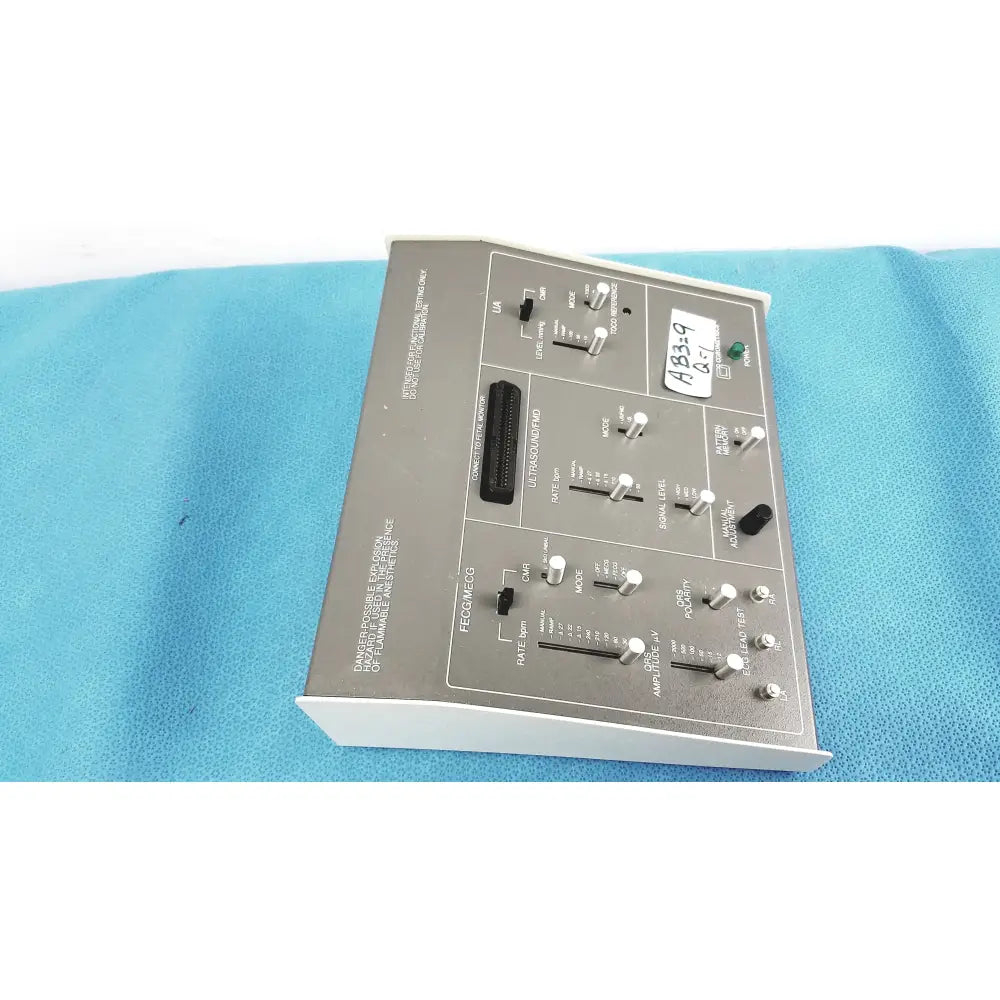 GE 325 Corometrics Maternal/Fetal Simulator 14203A Maternal/Fetal Simulator, second-hand product photo 9
