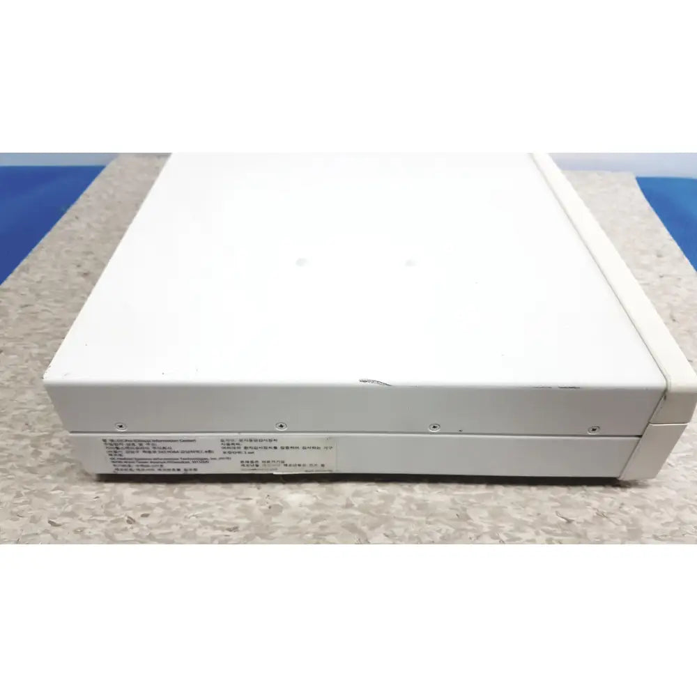 White plastic pro mp100d central station printer with multilingual label for monitoring and data management