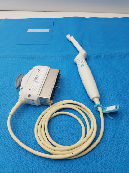 White ge healthcare be9cs-d bi-plane micro convex ultrasound probe with coiled beige cable and light blue connector