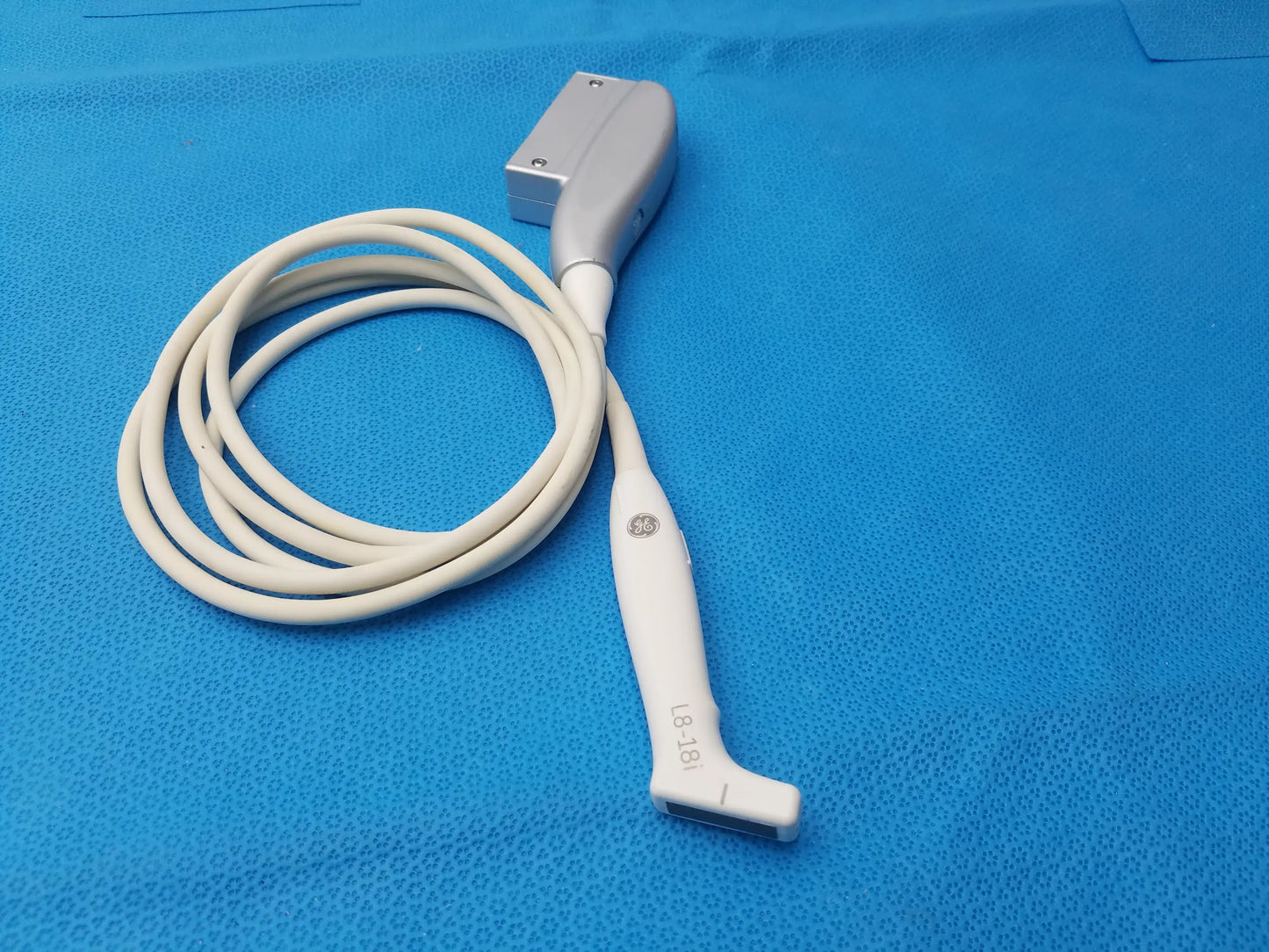 White ge healthcare l8-18i-rs ultrasound transducer probe with coiled cable compatible ge healthcare model ub-18i