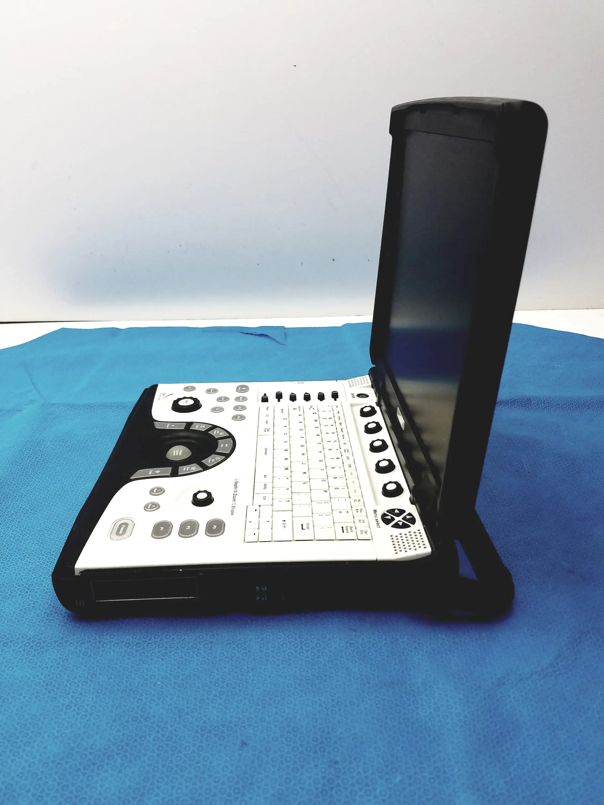 GE Logiq E 5439035 Portable Ultrasound Machine Portable Ultrasound Machine, as-is (for parts) product photo 23