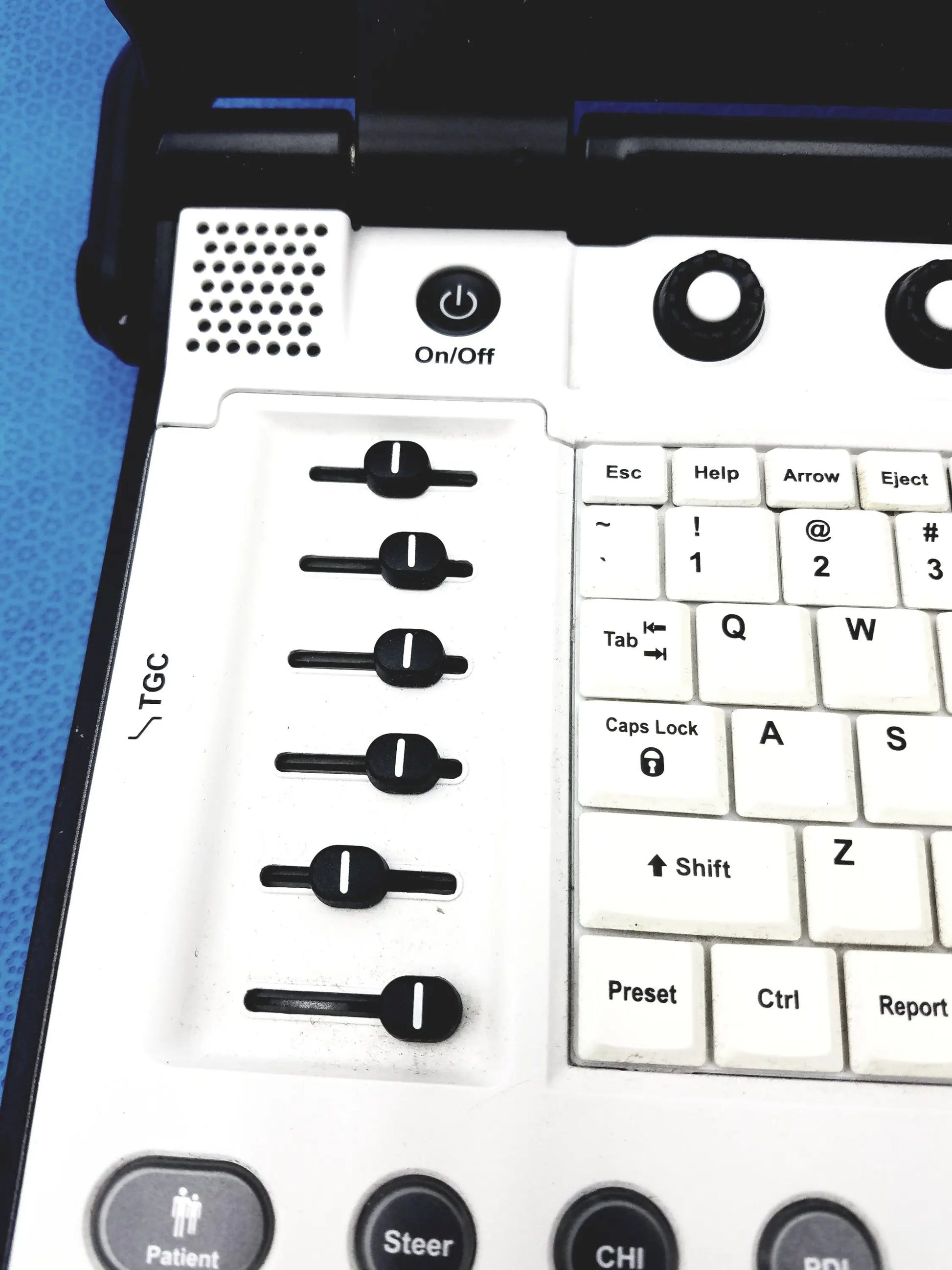 GE Logiq E 5439035 Portable Ultrasound Machine Portable Ultrasound Machine, as-is (for parts) product photo 8