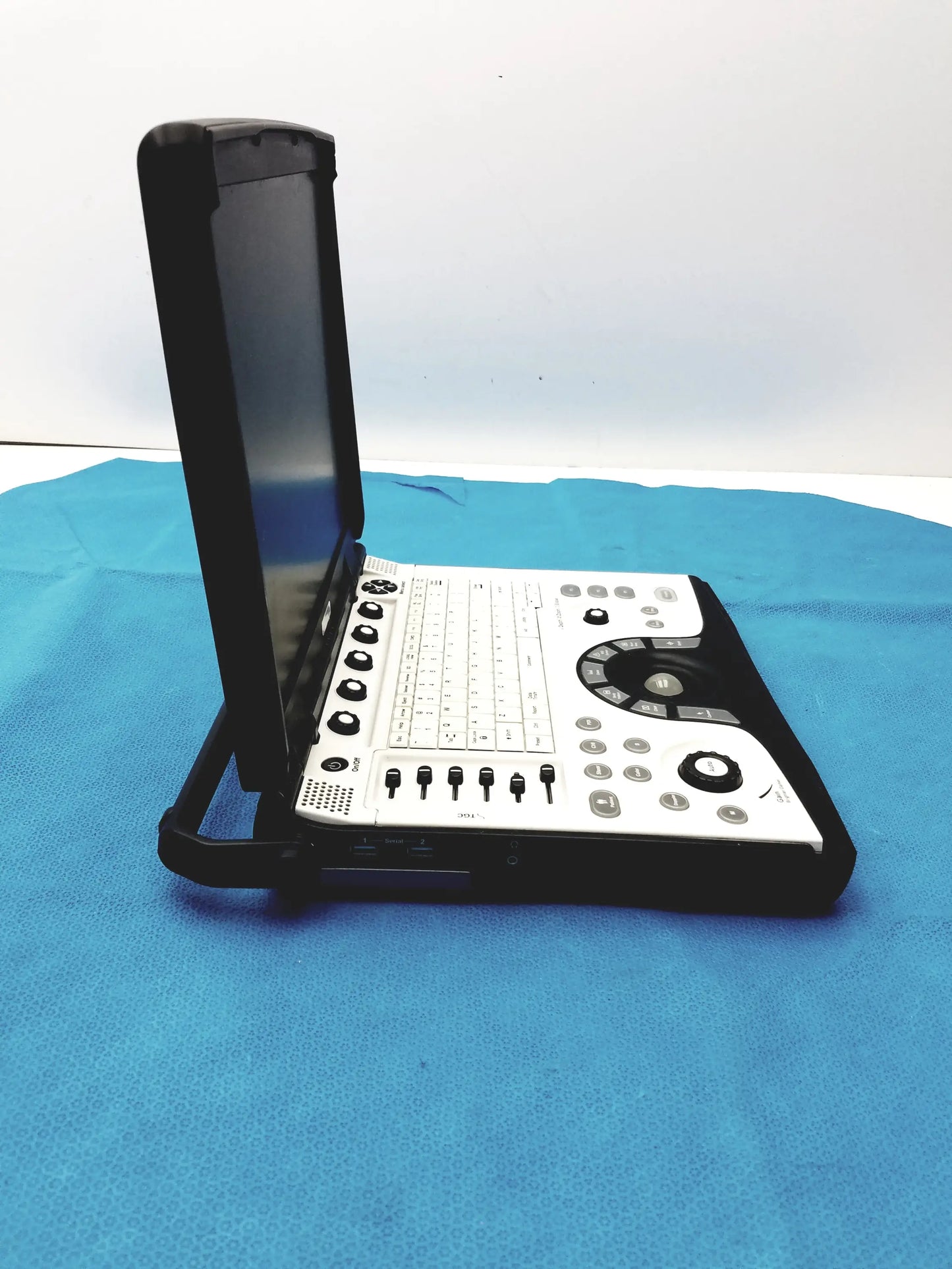 GE Logiq E 5439035 Portable Ultrasound Machine Portable Ultrasound Machine, as-is (for parts) product photo 16
