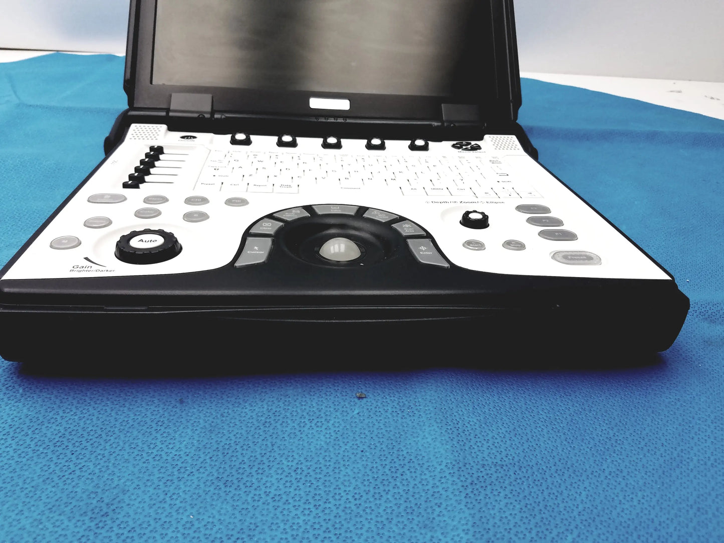 GE Logiq E Portable Ultrasound Machine Portable Ultrasound Machine, as-is (for parts) product photo 8