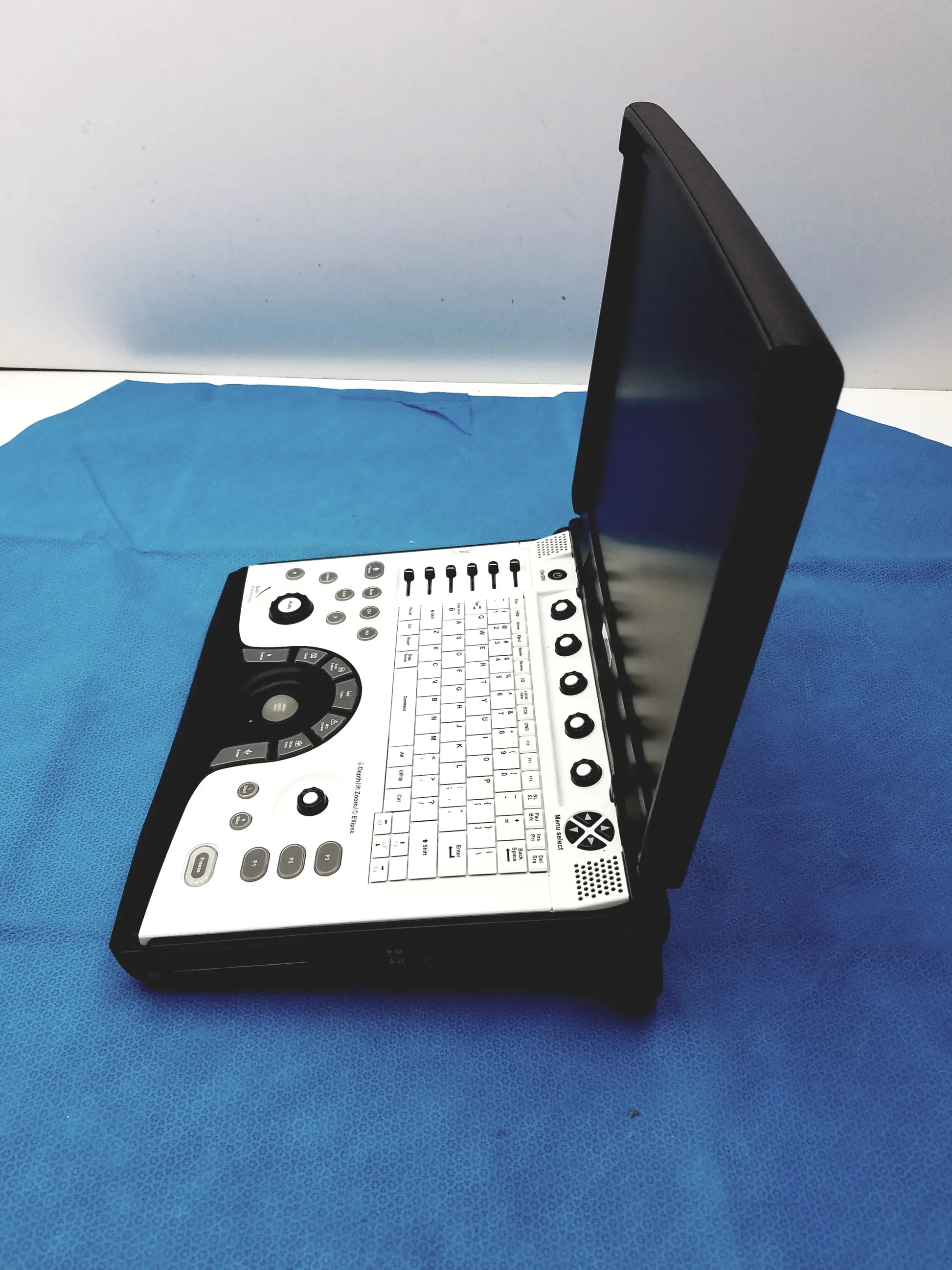 GE Logiq E Portable Ultrasound Machine Portable Ultrasound Machine, as-is (for parts) product photo 25