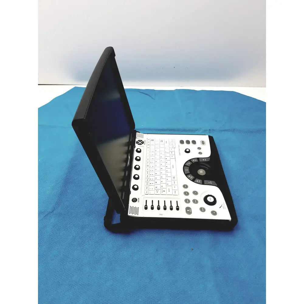 GE Logiq E Portable Ultrasound Machine Portable Ultrasound Machine, as-is (for parts) product photo 14