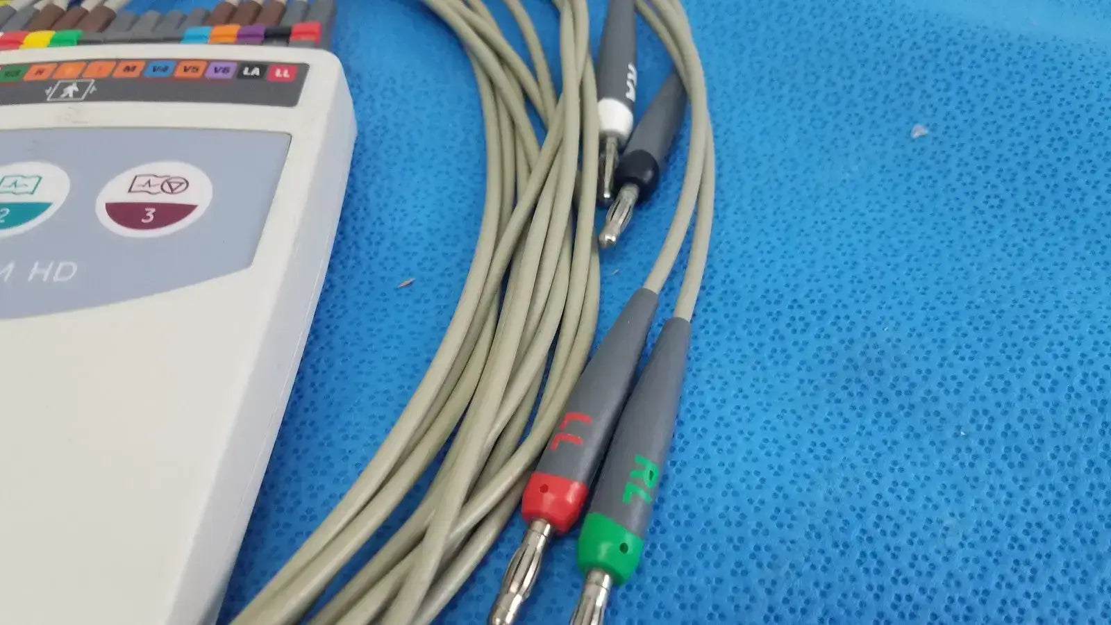 GE Medical Systems 900995-003 CAM HD ECG EKG Acquisition Module w/ Leads ECG/EKG Acquisition Module, second-hand product photo 3