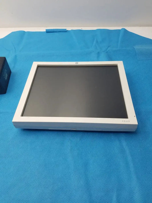 GE Medical Systems USE1903A LCD Flat Panel Monitor with Power Supply Medical LCD Monitor, second-hand product photo 2