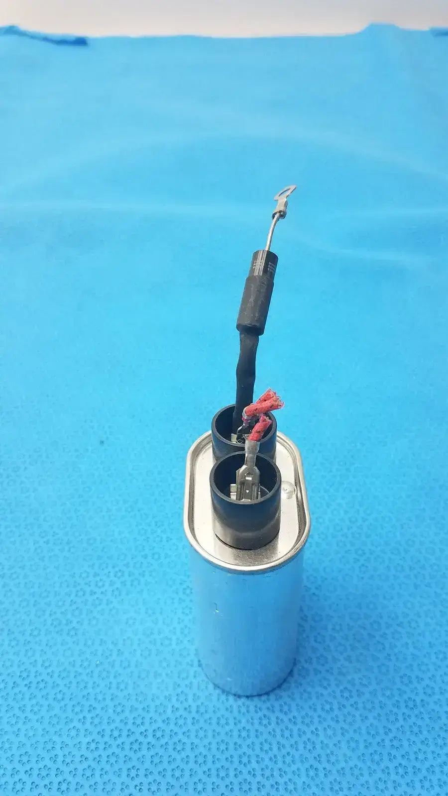 GE Microwave Oven High Voltage Capacitor with Diode 2100V 50-60Hz High Voltage Capacitor, second-hand product photo 4