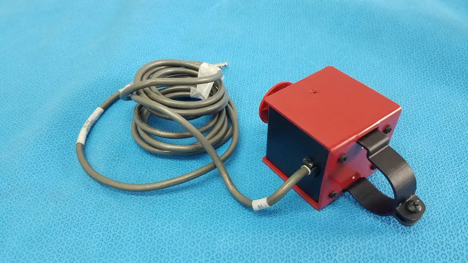 GE Stop Switch E-Stop Button for T-2100 Treadmill 88380-007 Cable Emergency Stop Switch, second-hand product photo 2